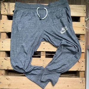 Nike cropped joggers